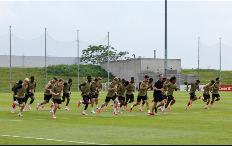 Jugadores de Canadá en una sesión de entrenamiento previa al partido de la fase de grupos ante Bosnia y Herzegovina. XINHUA/Y. Shu