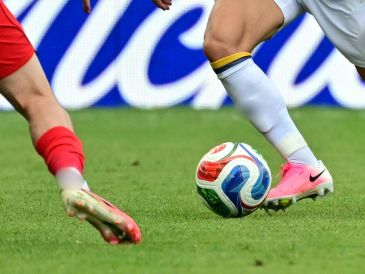 Para ambos equipos, la hora cero llega desde el primer partido en el que será importante la victoria, pero también buscar un buen diferencial de goles. EFE / E. Lima