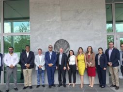 Consulado de los Estados Unidos con sede en Guadalajara entregó un distintivo a miembros operativos de la Dirección General de Prevención y Reinserción Social. ESPECIAL