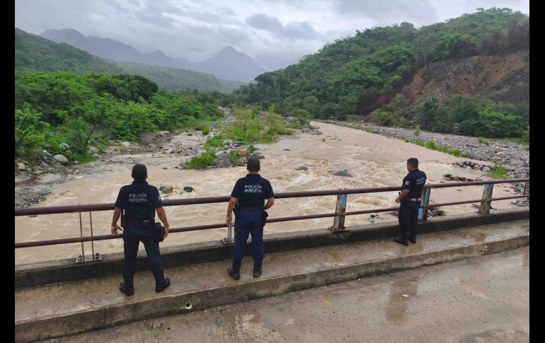 La crecida de un río fue la causa del fallecimiento de una persona en Oaxaca debido a las fuertes lluvias ocasionadas por 