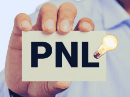 Un simple cambio de palabras tiene el poder de transformar la pasividad en proactividad de manera casi inmediata y perceptible. ESPECIAL / CANVA