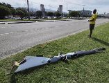 El vocero reportó que, debido a la fuerza del impacto en el aire, múltiples piezas y fragmentos de los helicópteros salieron proyectados. EFE / R. DURCO