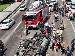Las autoridades correspondientes ya realizan las investigaciones para determinar las causas exactas del accidente y deslindar responsabilidades. ESPECIAL