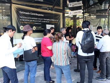 De acuerdo con el SAT, en 2026 se han restringido sellos a unos siete mi 300 contribuyentes vinculados con empresas fantasma. EL INFORMADOR/ARCHIVO