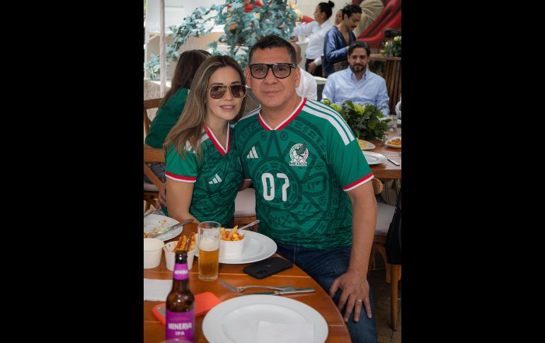 Mariana Márquez y Jiovanni Rivera. GENTE BIEN JALISCO / T. Martínez
