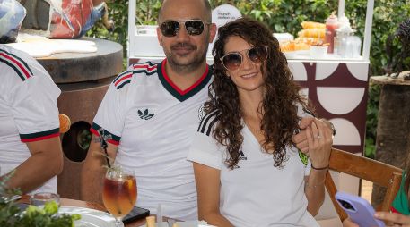 Salvador Méndez y Valeria Díaz Rizo. GENTE BIEN JALISCO / Revista del 19 de junio 2026