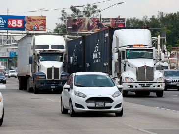 Estados Unidos les exige el dominio del inglés a los operadores de camiones de carga luego de una disposición aprobada en el 2025. EL INFORMADOR/ARCHIVO