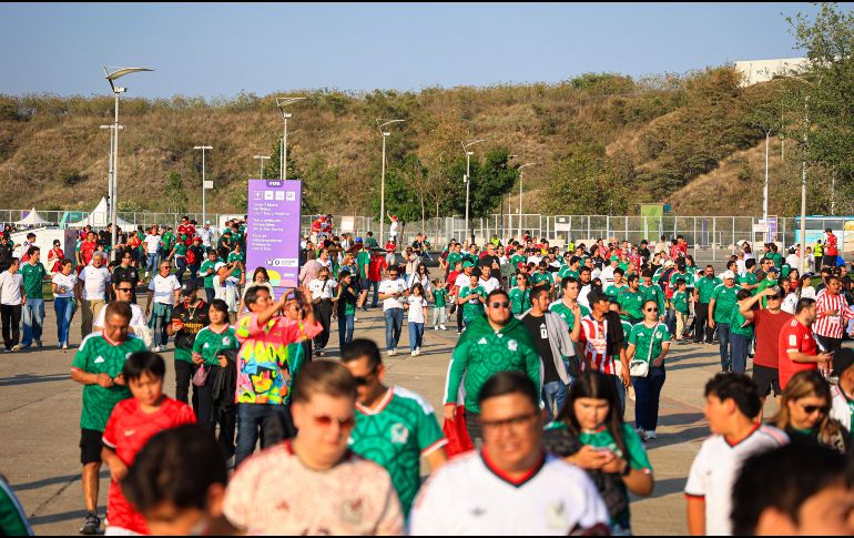 La recomendación para quienes asistirán al México vs Corea del Sur es revisar con anticipación los artículos que llevarán al encuentro y acudir únicamente con lo indispensable. EL INFORMADOR / J. Acosta