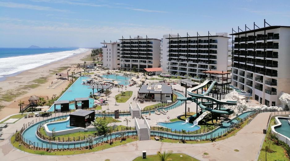 Dreams Estrella del Mar Mazatlán Golf & Spa Resort. GENTE BIEN • X. MARTÍNEZ.
