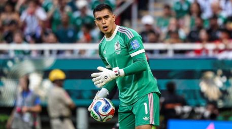 Una atajada de Raúl Rangel aseguró el primer lugar del Grupo A para la Selección Mexicana. EL INFORMADOR/A Navarro