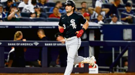 Andrew Benintendi dio la victoria a Chicago con un grand slam. AP