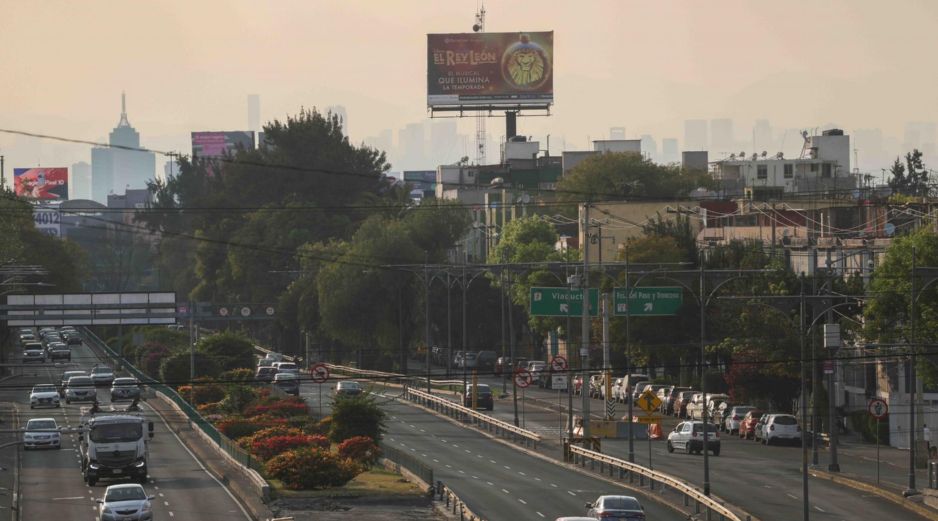 El programa Hoy No Circula se aplica de las 5:00 a las 22:00 horas en todas las alcaldías de la Ciudad de México y en tres zonas conurbadas del Estado de México. SUN/H. Salvador