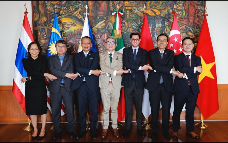 En la reunión, Roberto Velasco subrayó la importancia de la reciente adhesión de México al Tratado de Amistad y Cooperación en el Sudeste Asiático. CORTESÍA/ Secretaría de Relaciones Exteriores