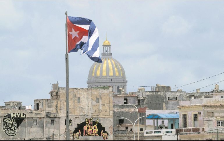Las autoridades cubanas han aprobado medidas económicas de gran alcance en medio de la escasez y el deterioro financiero. AFP