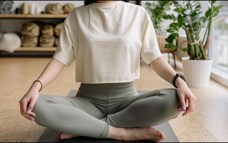 El yoga es, en la actualidad, un pilar indiscutible de la medicina preventiva moderna. ESPECIAL / CANVA