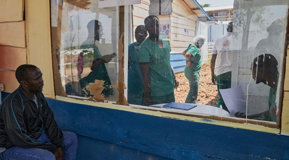 Se trata de la tercera peor epidemia de ébola de la historia registrada hasta la fecha. EFE/EPA/D. Dirole