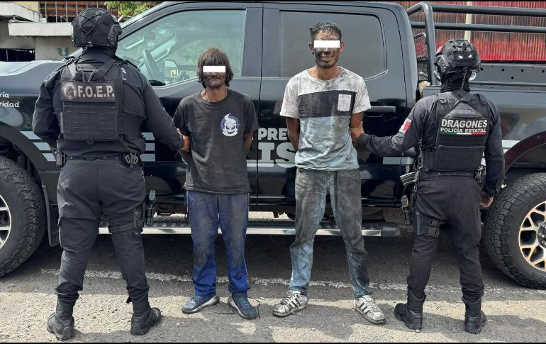 Los elementos de seguridad estatales localizaron a dos hombres que intentaron robar un banco en El Salto, quienes intentaron escapar por la azotea. ESPECIAL