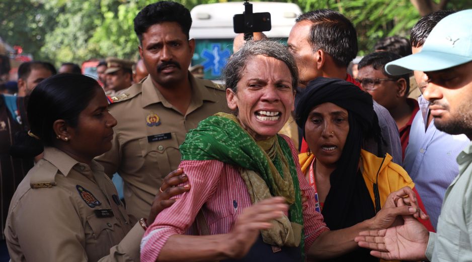 Funcionarios indios señalaron que al menos 10 personas fueron rescatadas de Lucknow. AP/S. Kumar
