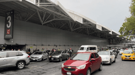 La falta de claridad en las tarifas de los taxis autorizados representa un riesgo directo para la imagen turística de la Ciudad de México durante la justa mundialista. SUN/ARCHIVO
