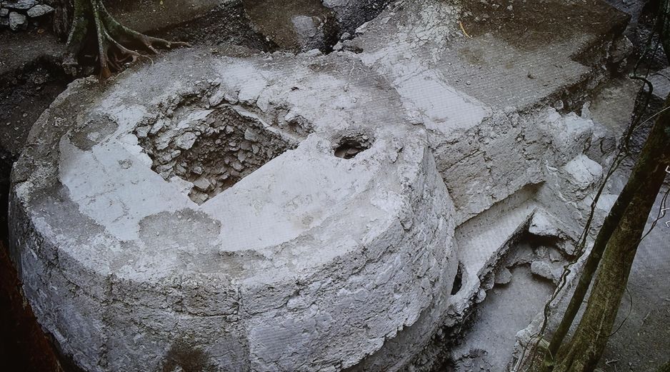 El descubrimiento de un punzón de espina de raya junto a los restos de un hombre de alto rango arroja luz sobre las prácticas de autosacrificio. EFE / M.Macz