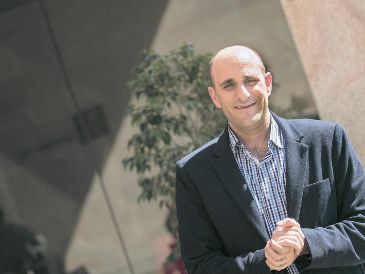 Alberto Lati. El periodista incursiona en el doblaje en la nueva cinta de “Los Minions”.  EL INFORMADOR