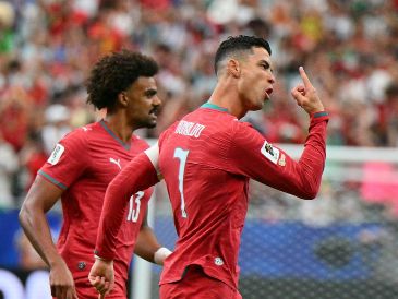 CR7 anota al inicio del partido vs Uzbekistán y amplía su récord de anotaciones en Mundiales. EFE / S. Wasson