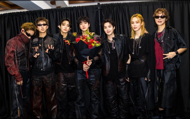 Según el tribunal, la mujer actuó por obsesión romántica sin intención de dañar al artista, y destacó que en ningún momento llegó a entrar a la vivienda. ESPECIAL/X/ @bts_bighit