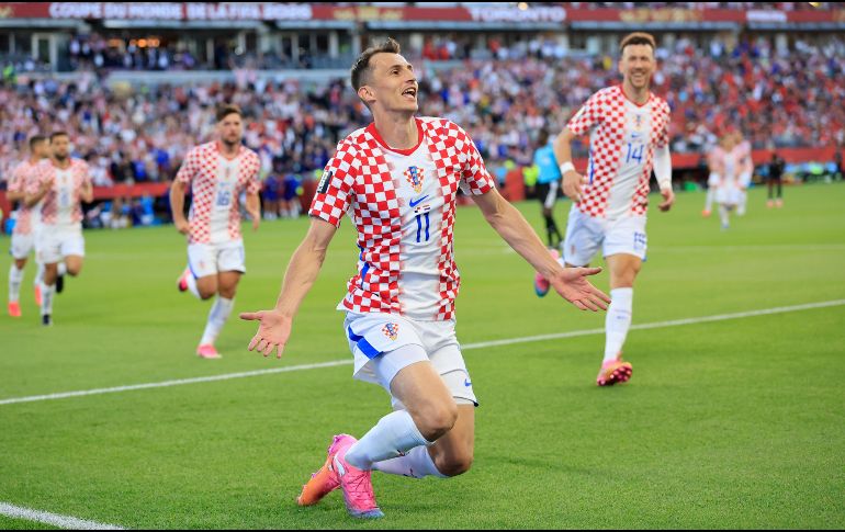 Ante Budimir aprovechó una acción dentro del área para enviar el balón al fondo de las redes y darle la ventaja a Croacia. EFE/ Bienvenido Velasco