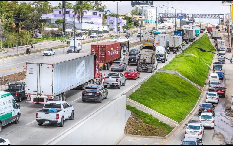 El dirigente de los transportistas informó que realizarán un recorrido de ingreso a la ciudad y posteriormente concluirán la movilización. EL INFORMADOR/A. Navarro