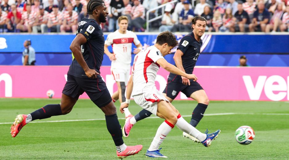 Turquía se marchó de la Copa del Mundo con una victoria que no alcanzó para cambiar su destino. EFE/ C. TORRES.