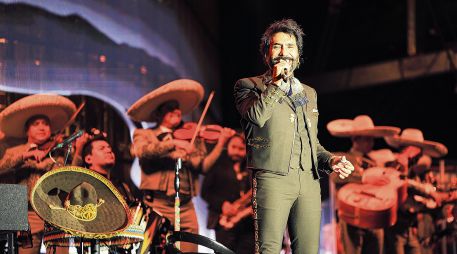 Alejandro Fernández reunió a miles de personas en un concierto de más de tres horas, el cual incluyó la presencia de invitados especiales y un recorrido por sus mayores éxitos. EL INFORMADOR/ J. Acosta