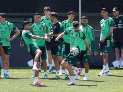 La Selección Mexicana se mantiene enfocada en sus entrenamientos de cara a su encuentro con Ecuador. EFE/S. Gutiérrez