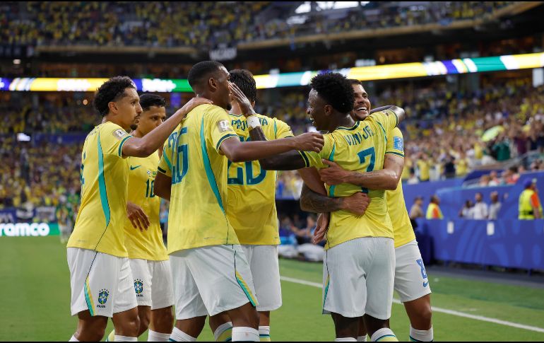 La Canarinha parte como favorita, pero Japón busca dar la sorpresa y avanzar en la Copa del Mundo. EFE.