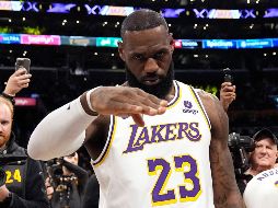 James saldrá de los Lakers tras ocho años en los que conquistó el anillo en la Burbuja de Orlando en 2020. AP / ARCHIVO