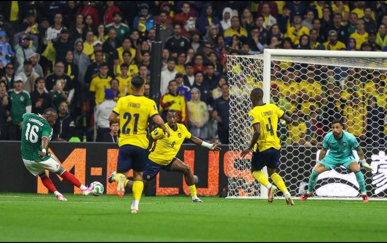 Con una victoria por 2-0 sobre Ecuador en los dieciseisavos de final de la Copa del Mundo 2026, el equipo dirigido por Javier Aguirre puso fin a una racha de 40 años sin ganar un partido de fase de eliminación directa. EL INFORMADOR/ A. NAVARRO.