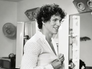 Isaac Hernández. El bailarín tapatío se muestra desde el camerino del Metropolitan Opera House de Nueva York. CORTESÍA