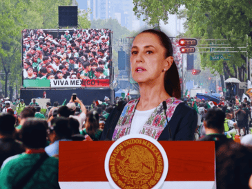 "Es muy importante que toda la afición, todas y todos los que celebran el triunfo del próximo domingo de la Selección -porque vamos a ganar- que lo hagamos con responsabilidad", dice Sheinbaum. SUN / ARCHIVO