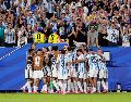 Argentina sella su pase a octavos de final en el Estadio Miami. Imago7/ Sebastian Laureano Miranda