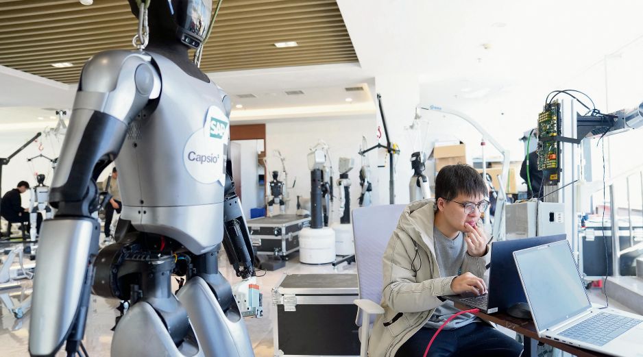 La verificación de identidad y el uso responsable de la inteligencia artificial son fundamentales para reducir el riesgo de fraudes digitales. AFP