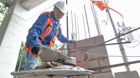 Este dato del cuarto mes de 2026 fue resultado del aumento anual del 10.1% en la construcción y de un avance del 1.3% en la maquinaria y equipo. EL INFORMADOR / ARCHIVO