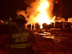 El incendio se registró en un área que almacenaba hidrocarburos. ESPECIAL/UEPCBJ
