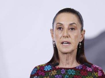 Sheinbaum cuestionó el uso de la fuerza en operativos de detención de personas migrantes en EU. EFE / S. GUTIÉRREZ