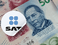 El trámite puede realizarse mediante el portal del SAT, el Buzón Tributario o directamente en las oficinas de la autoridad fiscal, según el tipo de adeudo y el beneficio solicitado. ESPECIAL/Canva