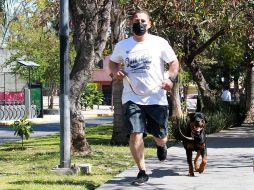 El calentamiento previo y la hidratación constante son reglas de oro antes de correr con tu perro. EL INFORMADOR / ARCHIVO