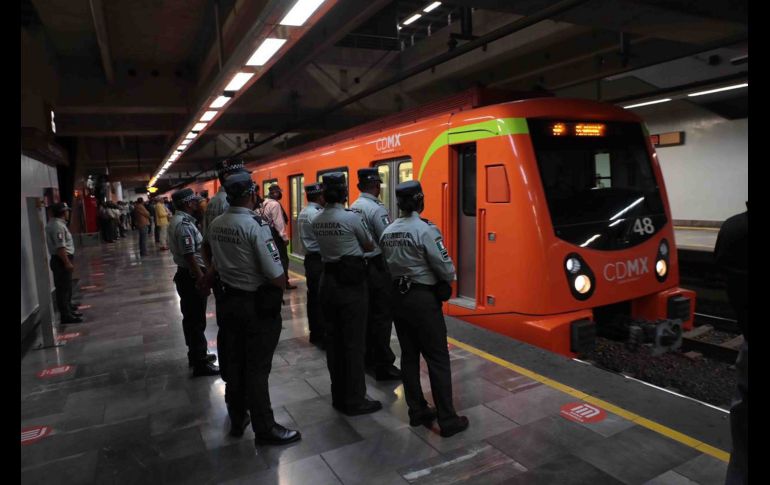 El video de una explosión en el Metro capitalino desató las dudas entre los internautas sobre las operaciones de este transporte. SUN/ARCHIVO