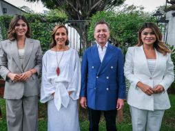 Mónica Magaña Mendoza, diputada Local por el Distrito 10 de Zapopan; Maye Villa de Lemus, presidenta del Sistema DIF Jalisco; el Gobernador del Estado, Pablo Lemus Navarro, y Gabriela Cárdenas Rodríguez, diputada Local por el Distrito 6 de Zapopan (de izquierda a derecha). GOBIERNO DE JALISCO
