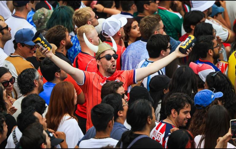 La afición noruega dominó el Fan Fest de Guadalajara, pero Inglaterra se quedó con la victoria y el festejo final. EL INFORMADOR/ J. ACOSTA.