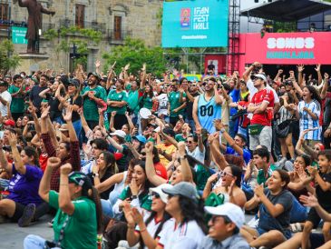 La afición noruega dominó el Fan Fest de Guadalajara, pero Inglaterra se quedó con la victoria y el festejo final. EL INFORMADOR/ J. ACOSTA