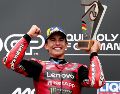 El piloto español del Ducati Lenovo Team, Marc Marquez, celebra en el podio tras ganar la carrera de MotoGP del Gran Premio de Motociclismo de Alemania en el circuito de Sachsenring en Hohenstein-Ernstthal. EFE/F. SINGER