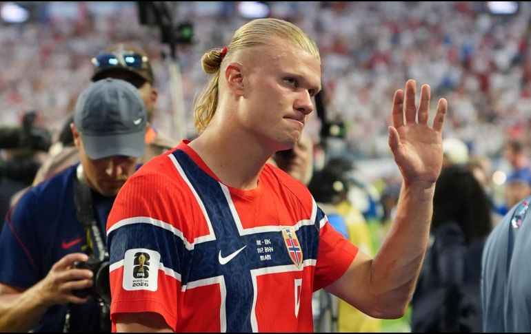 Haaland se despidió del Mundial entre aplausos tras marcar siete goles con Noruega. EFE/ A. BOAL.